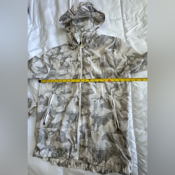 Champion Camouflage Women Hooded Jacket - Picture 7 of 9